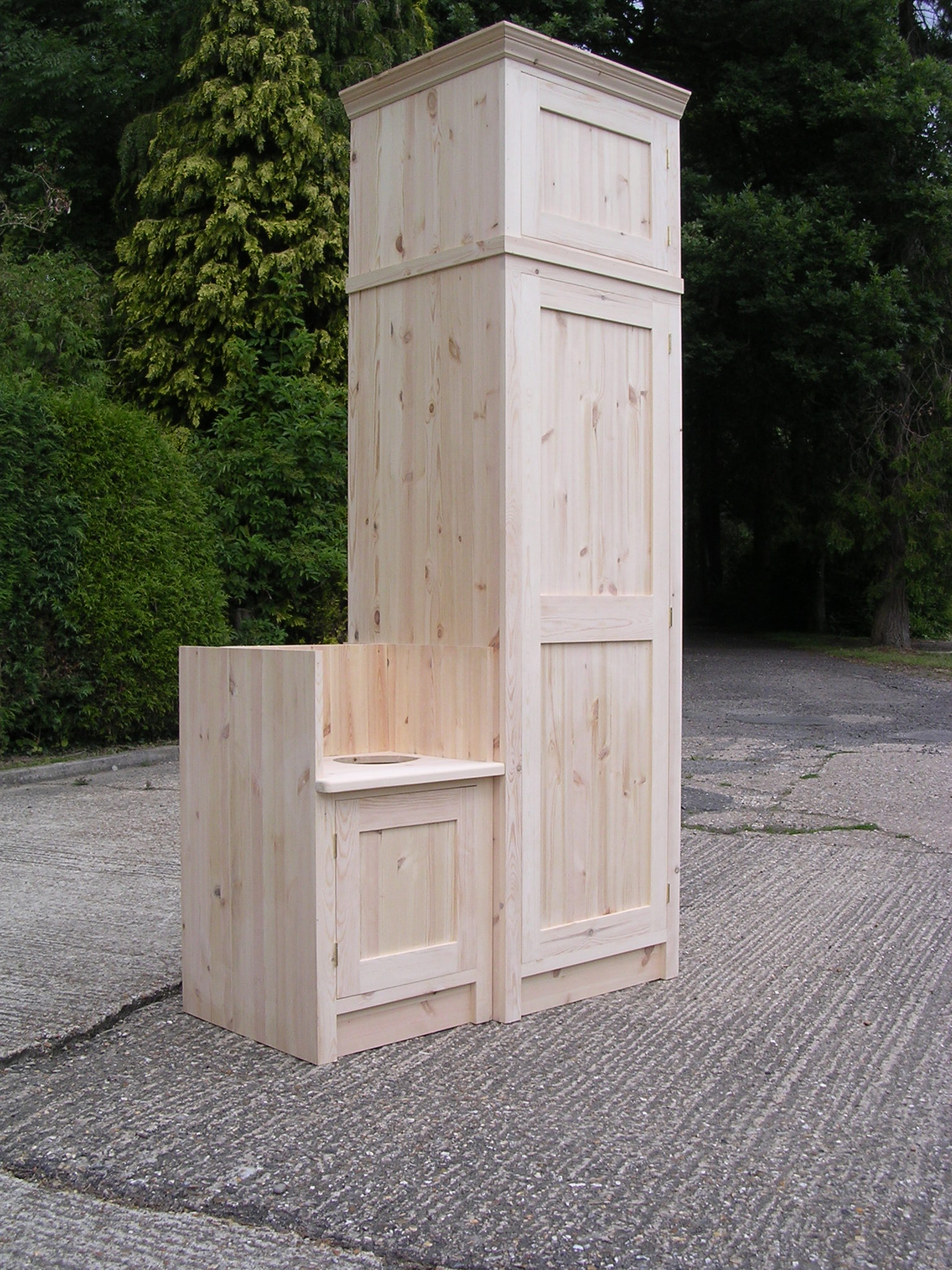 Belfast Sink Unit With Utility Storage Cupboard